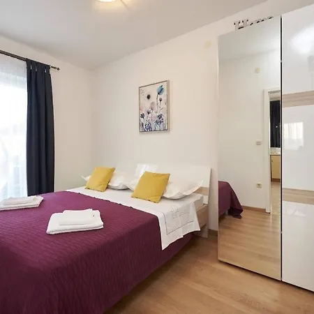 In Slatine With Sea View, Terrace, Air Conditioning, Wi-fi 아파트